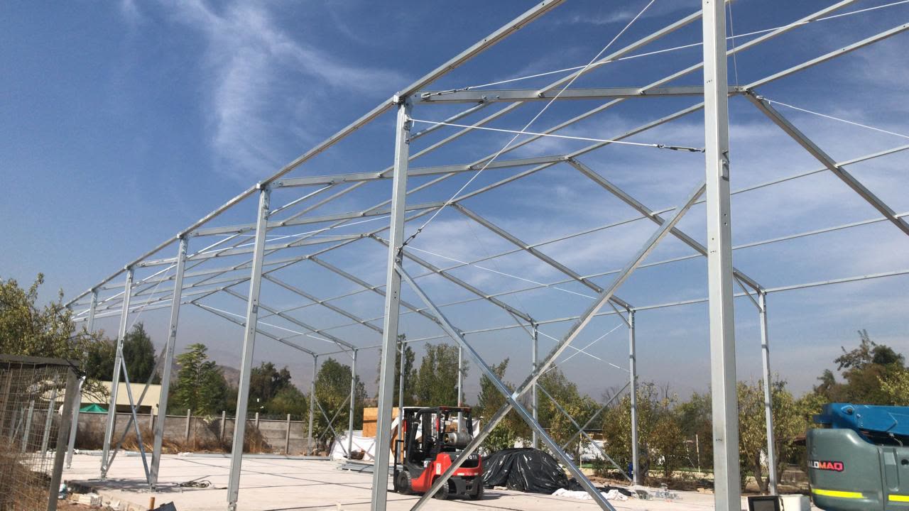 Carpa industrial Alaska — proceso de montaje