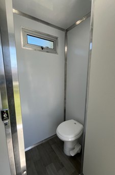 Interior — cabina WC